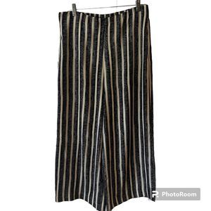 LYSSE Marine Wide Leg Crop Pants in Wavy Stripe navy - Size Large